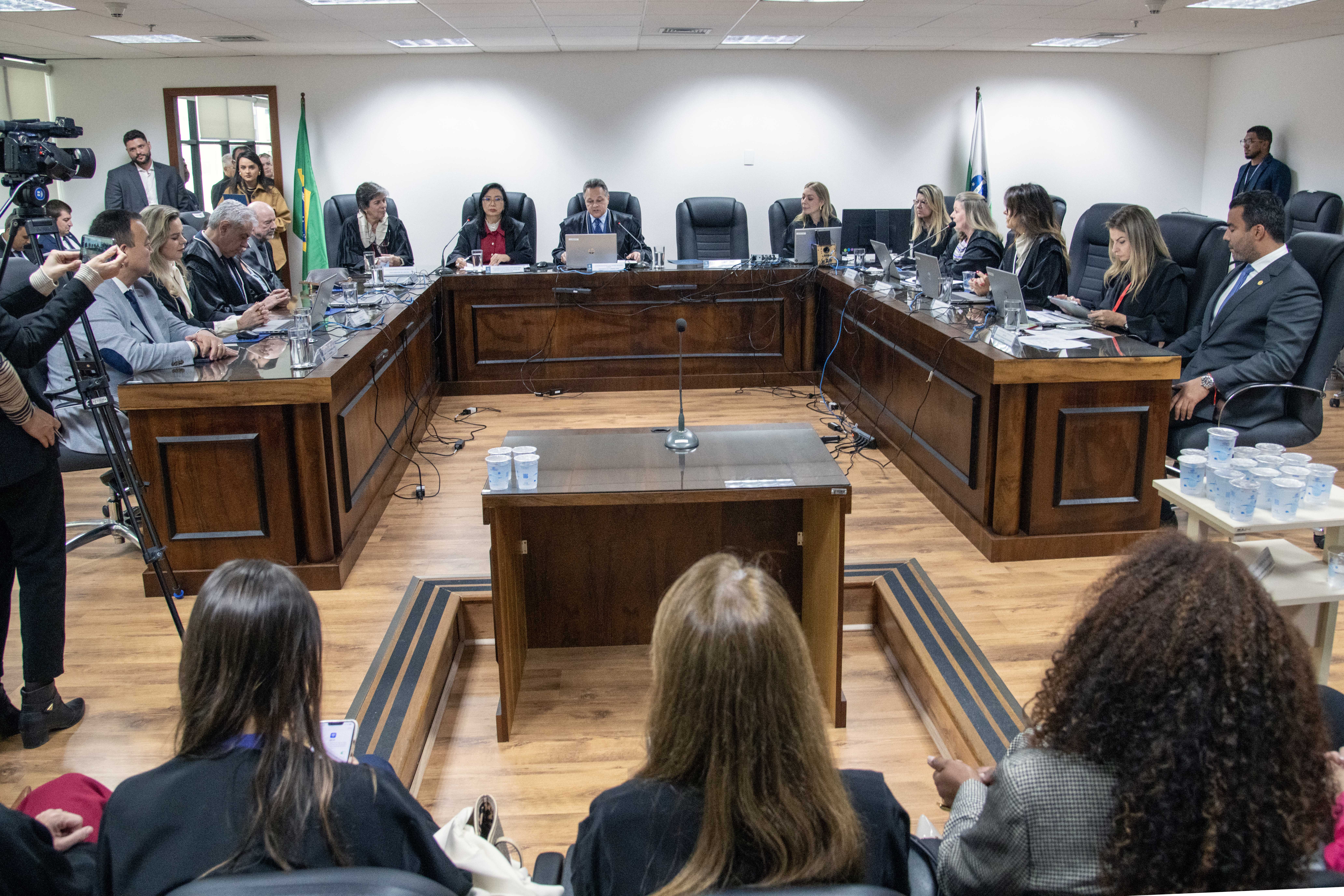 TJPR realiza primeira sessão de Câmara especializada em Violência Doméstica
